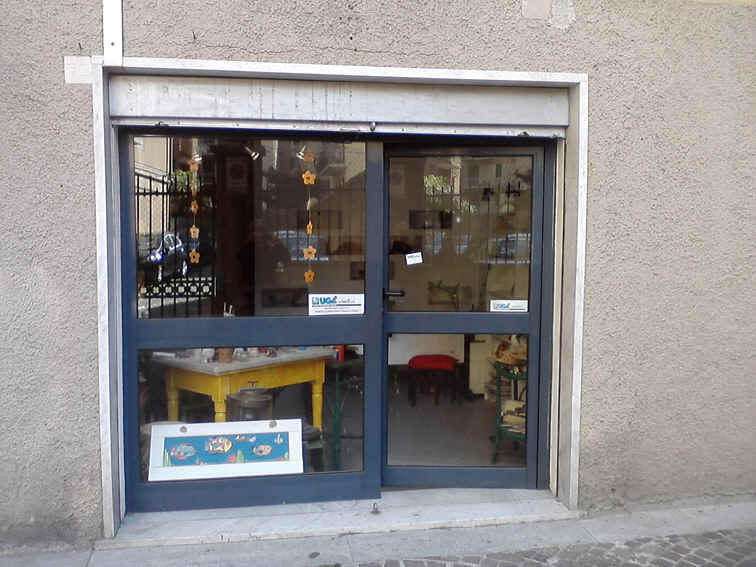 ugl scuola Genova.jpg (380858 byte)